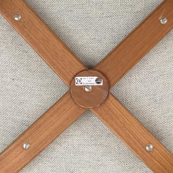 Arne Jacobsen, A pair of 'Swan' easy chairs, Fritz Hansen, Denmark 1966.