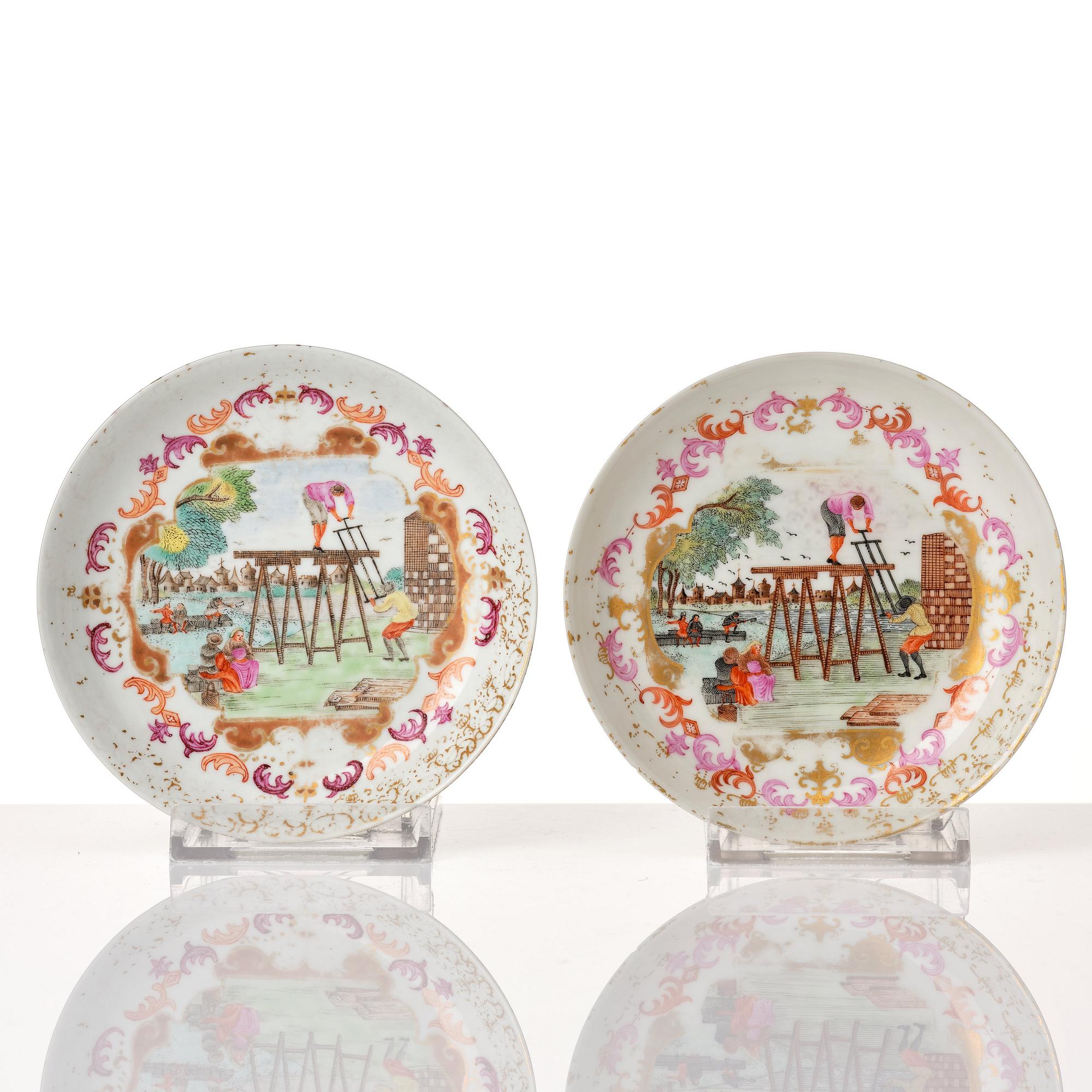 A pair of famille rose cups with saucers, Qing dynasty, Qianlong (1736-95).