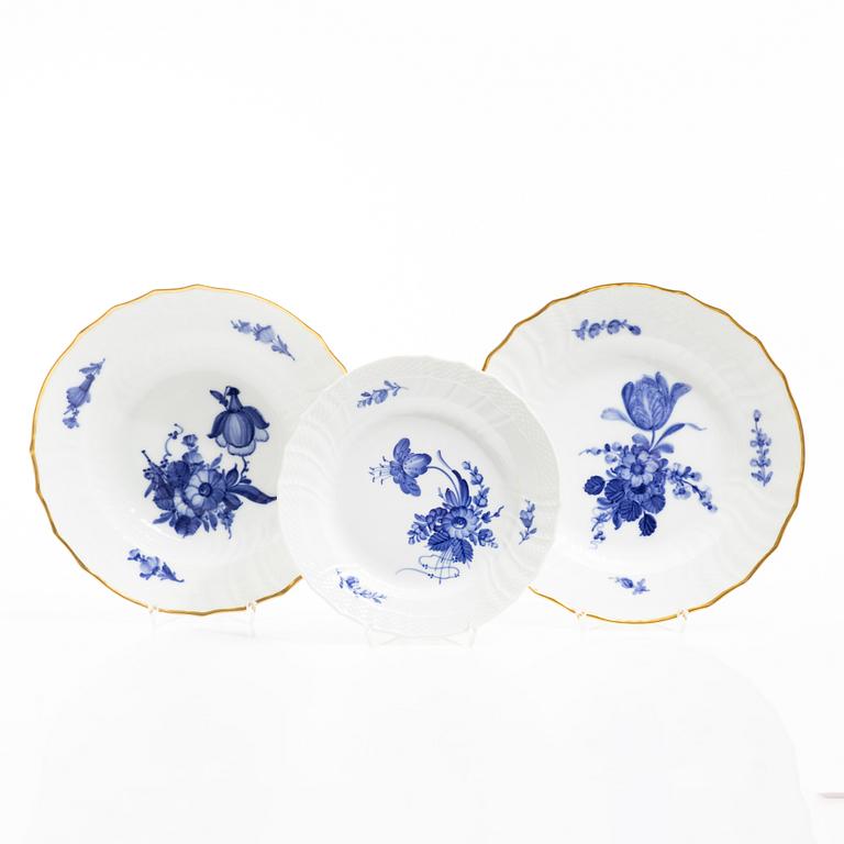Royal Copenhagen, A 'Blue Flower' 31-piece dinner service, Denmark.