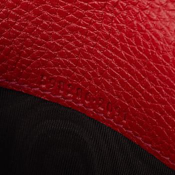 Gucci, wallet.