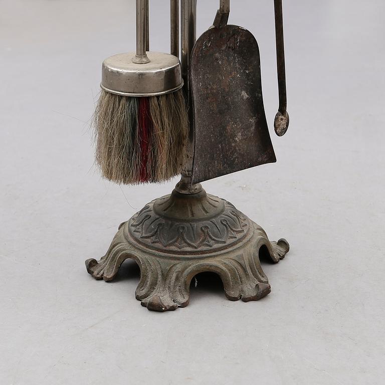 ELDSTÄLL, gjutjärn och kromad metall, 1900-talets första hälft.