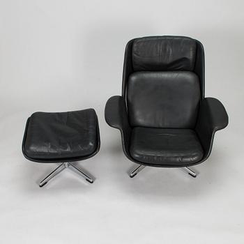 Olli Borg and Mauri Laatikainen,  armchair chair and ottoman, "Rondo", Asko 1960s.