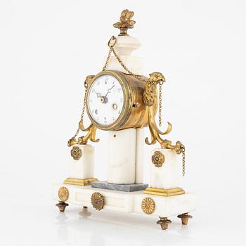 Mantel clock, Louis XVI style, early 20th century.