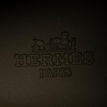 HERMÈS Miles Sneakers in size 42.5.