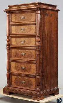 BYRÅ, nyrenässans, 1800-talets slut.