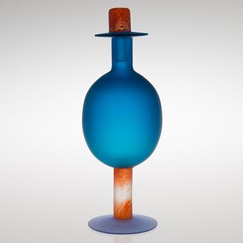 A DECANTER, "Oz", signed Oiva Toikka, Nuutajärvi.  1995-1996.