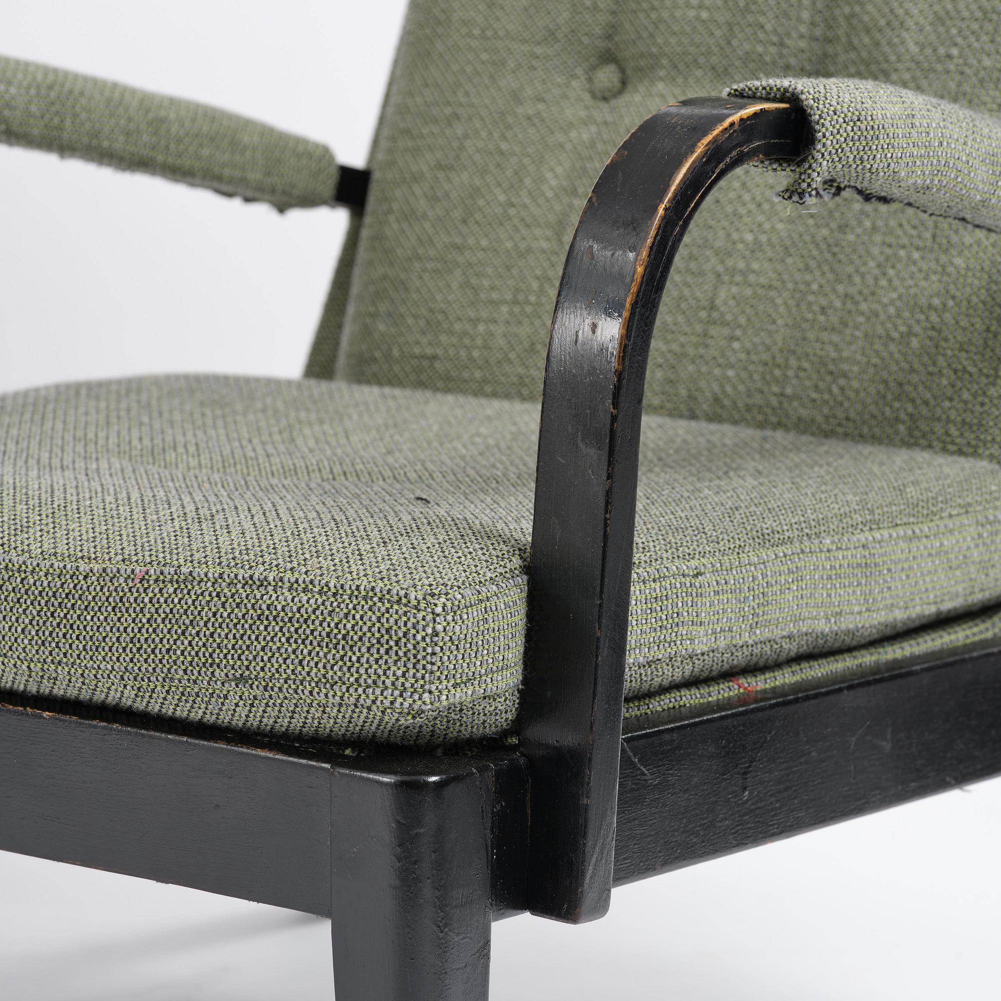 Kooperativa Förbundets Arkitektkontor, a pair of armchairs, executed by Gemla, Diö, 1930s.