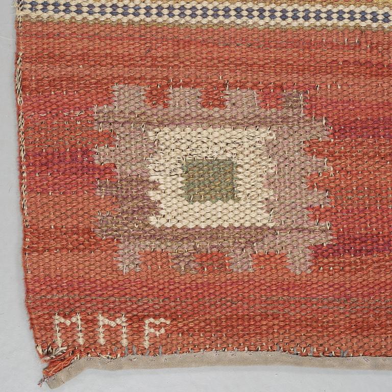 Märta Måås-Fjetterström, MATTA. "Röd Grön Äng". Rölakan. 291 x 199,5 cm. Signerad MMF.