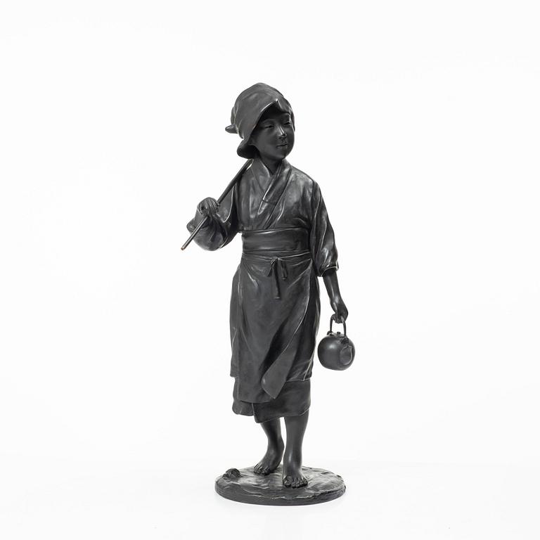 A large Japanese bronze okimono, early 1900s.