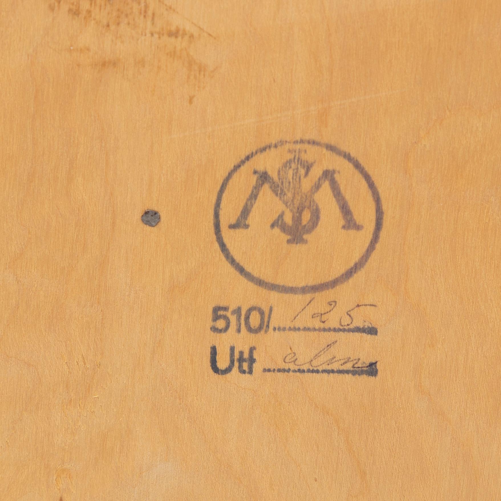 An elmwood veneered bookcase, Möbelfabrik i Nybro AB, SMI, Nybro, 1940's.