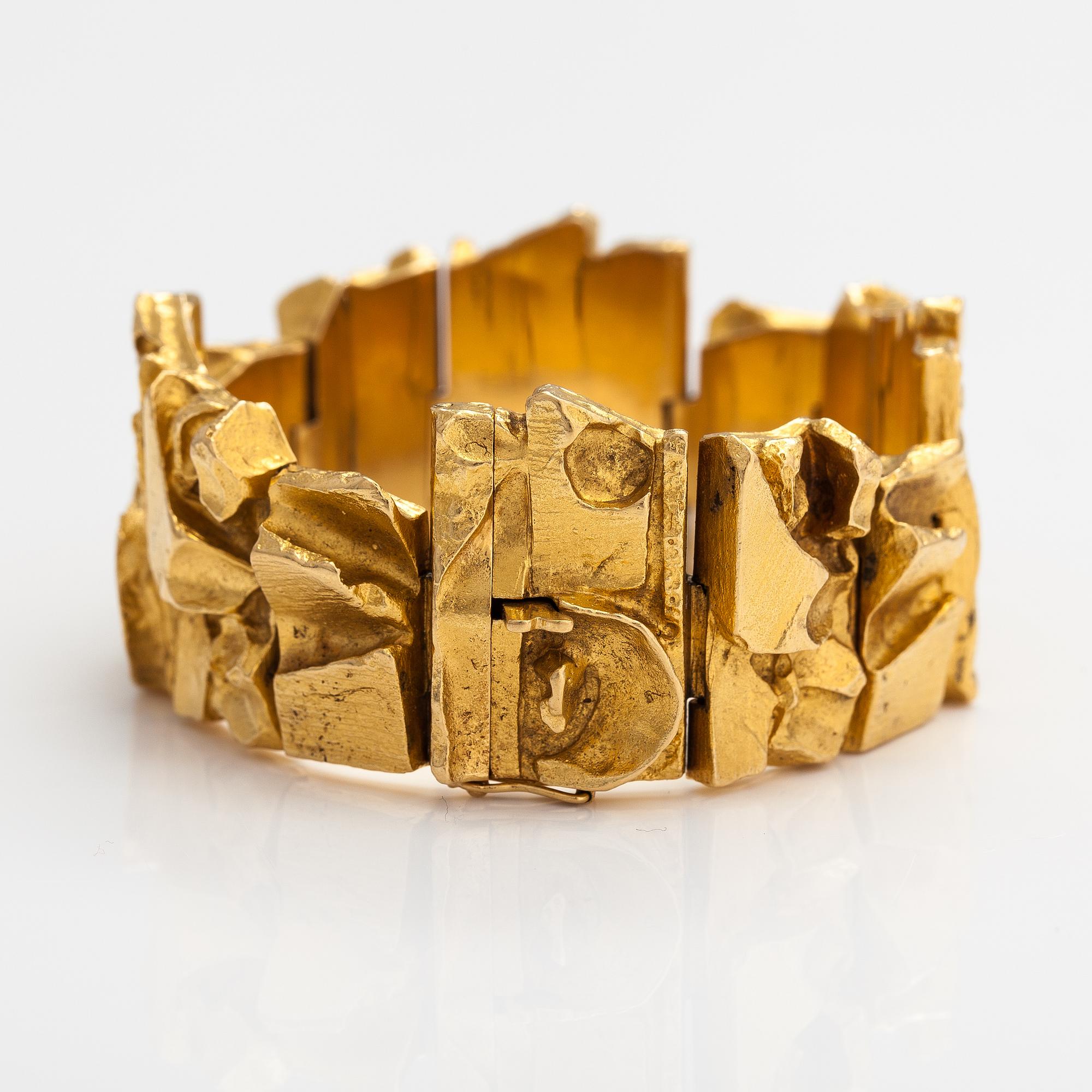 Björn Weckström, An 18K gold bracelet "Technotitlan". Lapponia 1969.