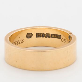 RINGAR, 2st, med briljantslipade diamanter ca 0.21 ct. Engelbert, Stockholm, 2006.