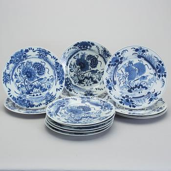 TALLRIKAR, 13 st, porslin, Kina, Qingdynastin, Kangxi (1662-1722).