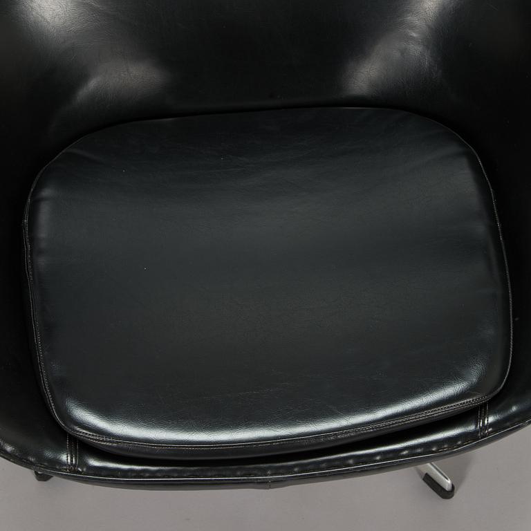 Arne Jacobsen,   fåtölj, "Ägget/ The Egg Chair", Arne Jacobsen, Fritz Hansen, Danmark 1960-tal.