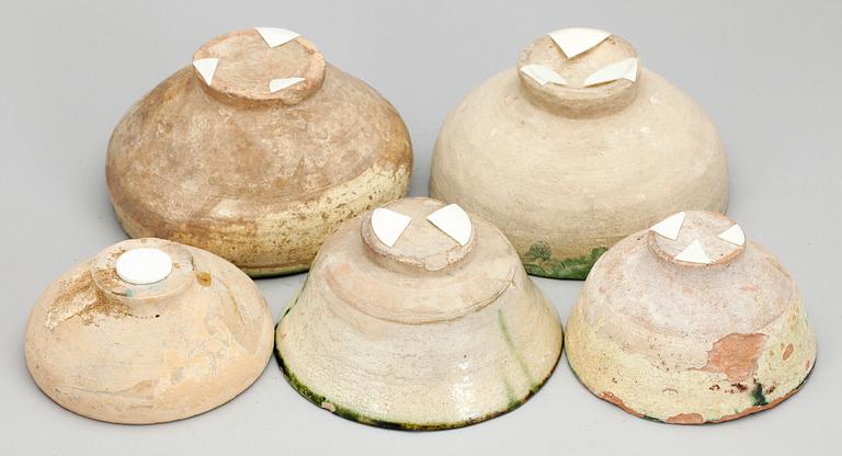 SKÅLAR, 5 st, lergods, bla Mellanöstern.