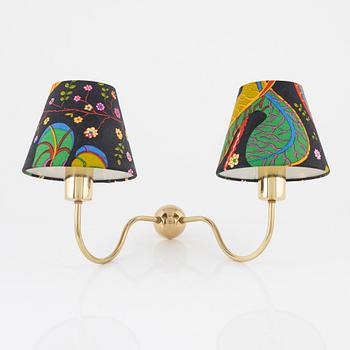 Josef Frank, vägglampa, modell 2335, Firma Svenskt Tenn.