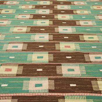 MÄRTA MÅÅS-FJETTERSTRÖM, a carpet, flat weave, 351,5 x 235,5 cm, "Kardborren" (very rare), signed MMF.