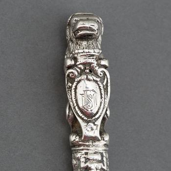 A DUTCH SILVER KNIFE, possibly by Gabynus van der Lely, Leeuwarden ca 1746.