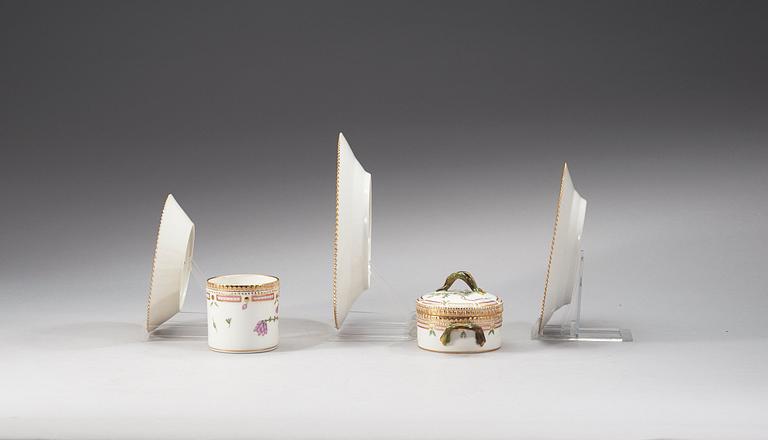 A Royal Copenhagen 'Flora Danica' coffee service, Denmark, 20th Century. (14 pieces).