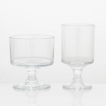 Tapio Wirkkala, glasservisdelar, 37 st, "Karelia", Iittala, 1900-talets sista kvartal.