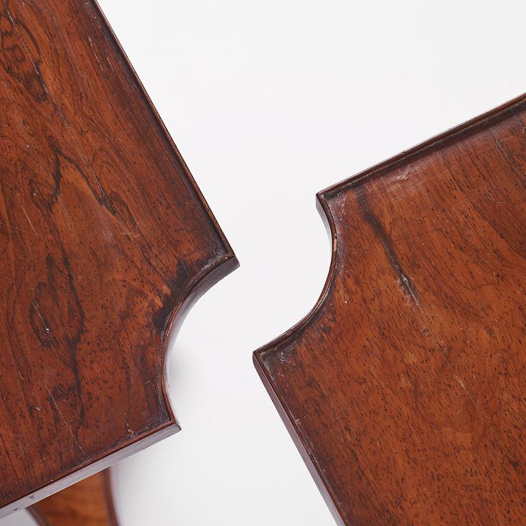 A near pair of Regency rosewood gueridon tables in the manner of Thomas Hope (1769-1831).