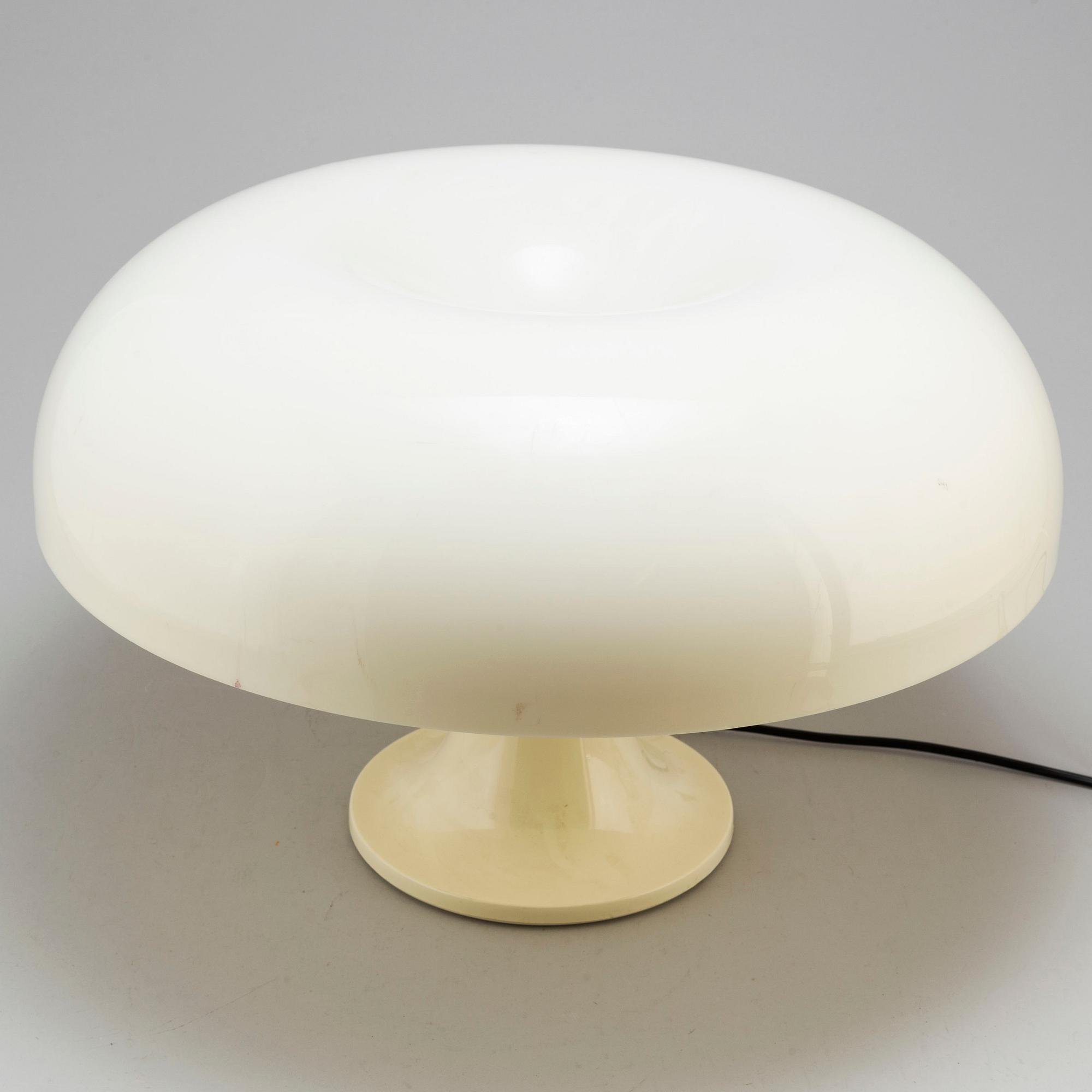 BORDSLAMPA, "Nesso", Gruppo Architetti Urbanisti "Città Nuova", Artemide, Italien. Formgiven under 1960-talet.