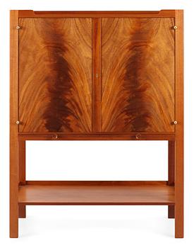 500. A Josef Frank mahogany cabinet, Svenskt Tenn, model 2135.