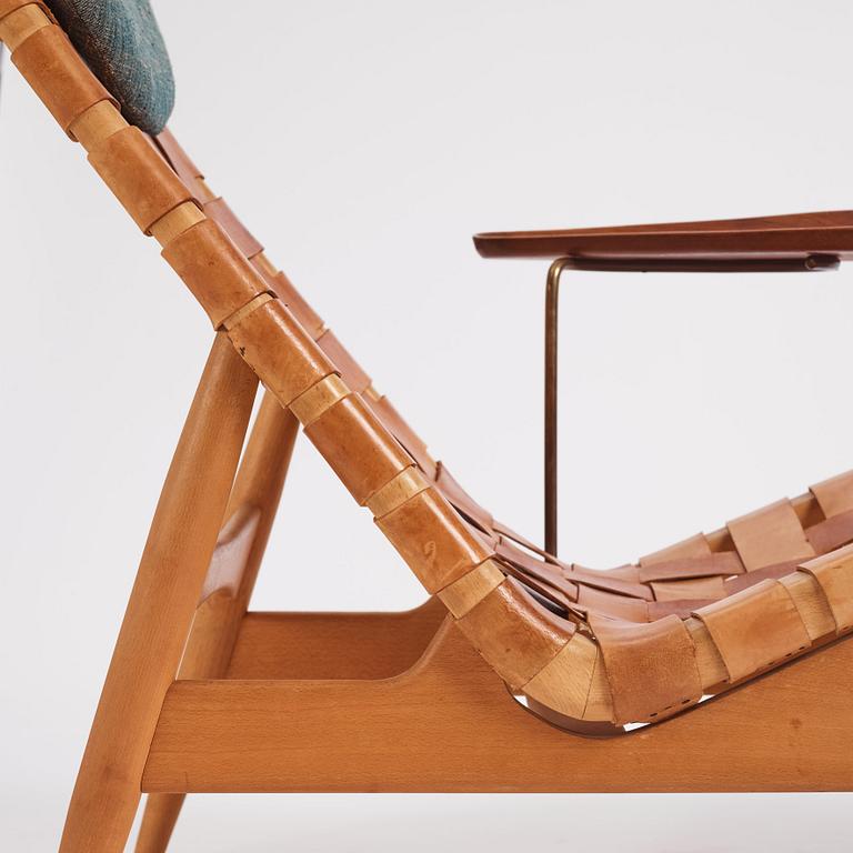 Arne Vodder, a natural brown leather lounge chair, Bovirke, Denmark 1950s.