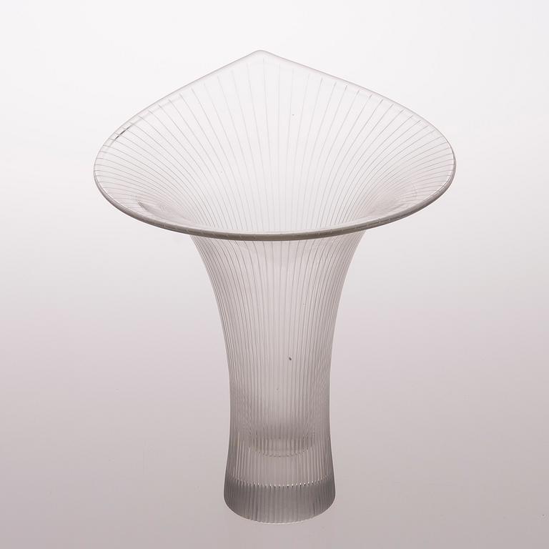 TAPIO WIRKKALA, vas, "Kantarell", signerad Tapio Wirkkala, Iittala. 1957.