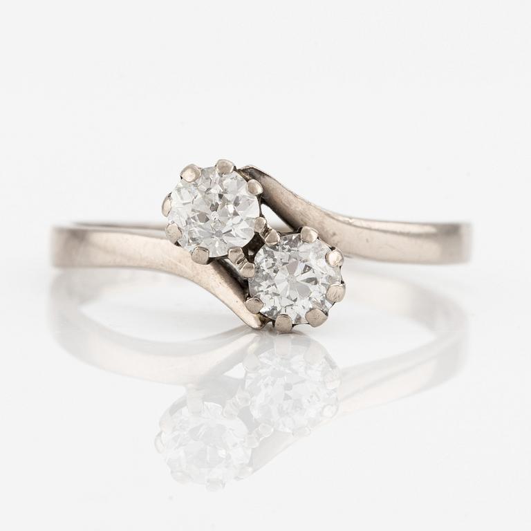 Ring, so-called twin ring, 18K white gold with old-cut diamonds.