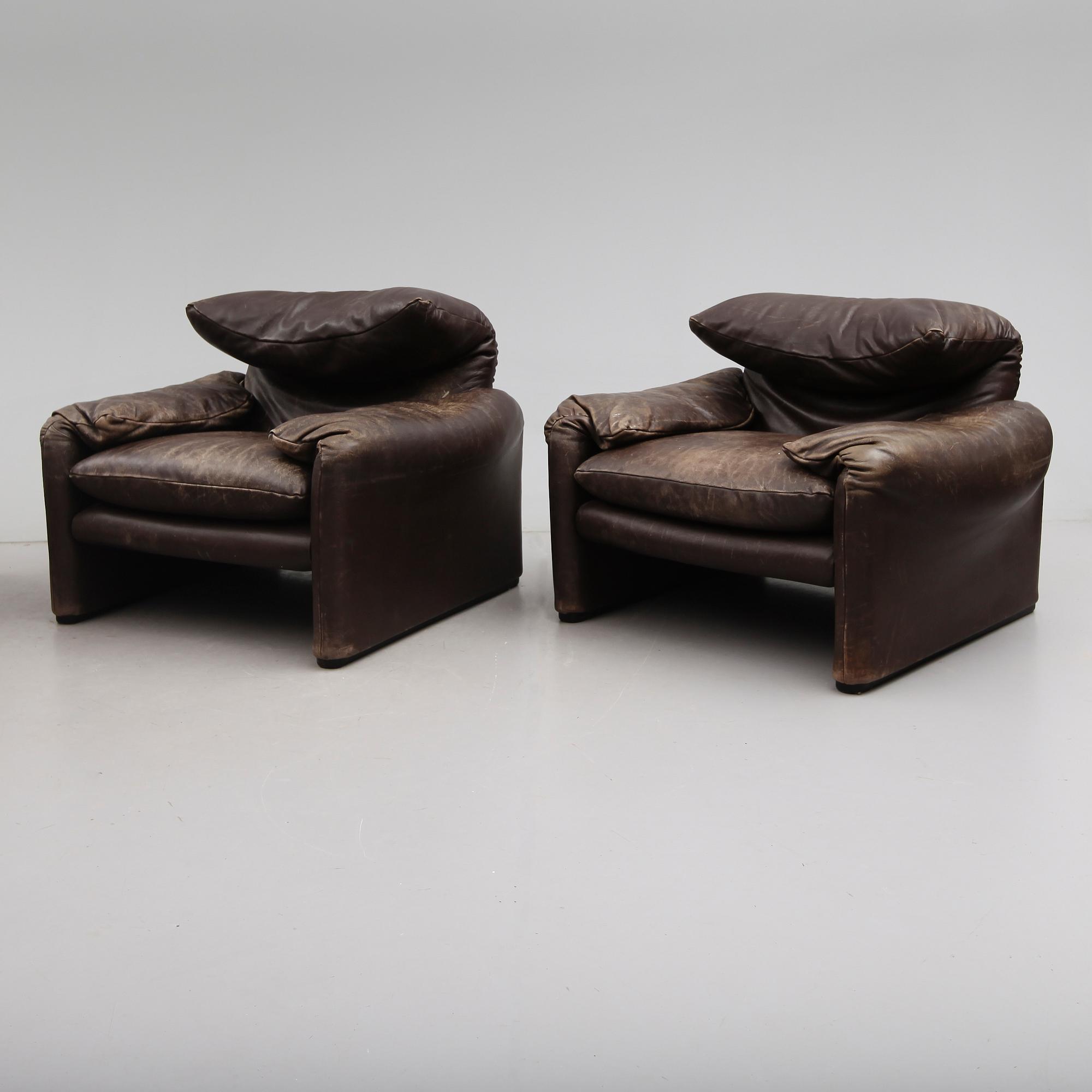 FÅTÖLJER, ett par, "Maralunga", Vico Magistretti för Cassina.