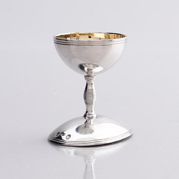 A parcel-gilt silver egg-cup. Denmark, probably mid-19th century.