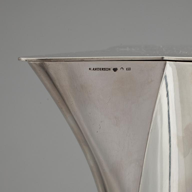 KANNA, silver K ANDERSSON, Stockholm 1907.  Total vikt 1472 gr.