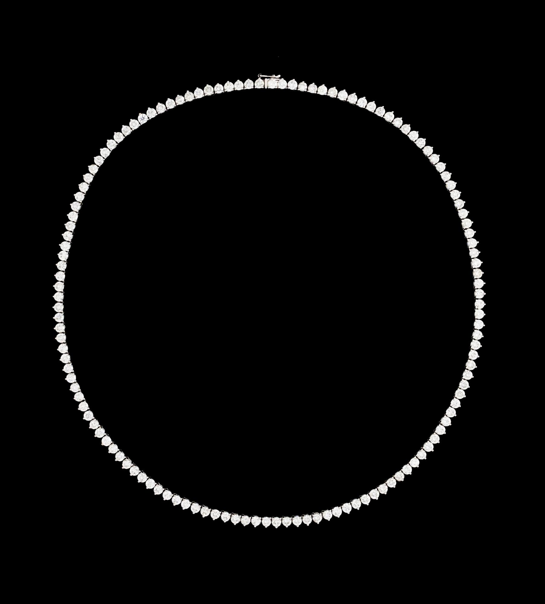 COLLIER MED 132 BRILJANTSLIPADE DIAMANTER.