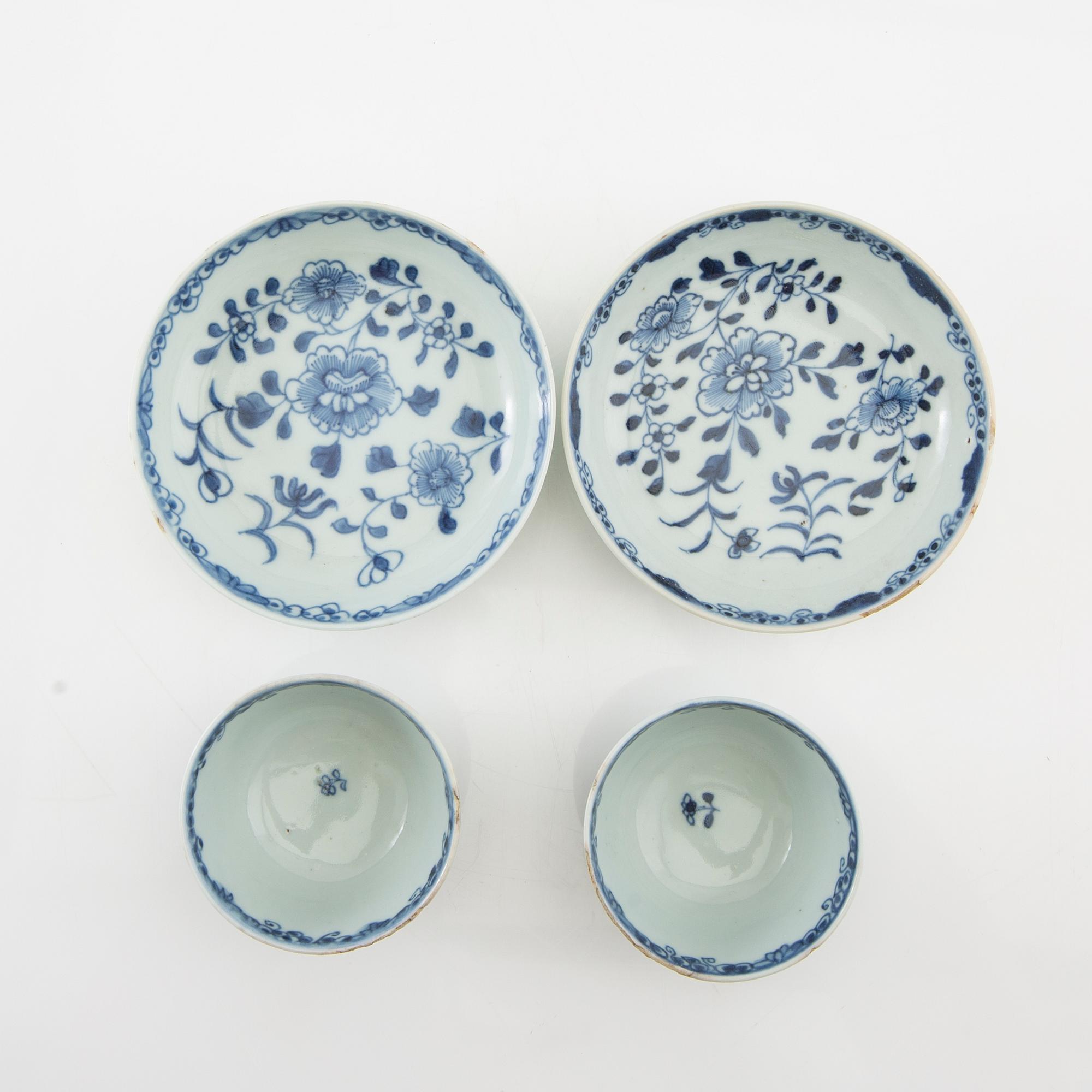 Cups with saucers, a pair, China, 18th century, porcelain.