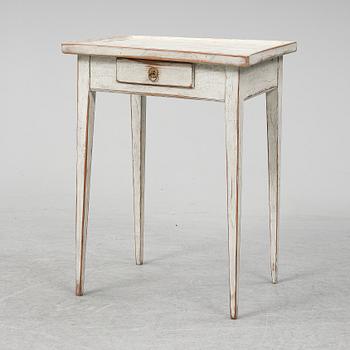 A first half of the 19th century table.