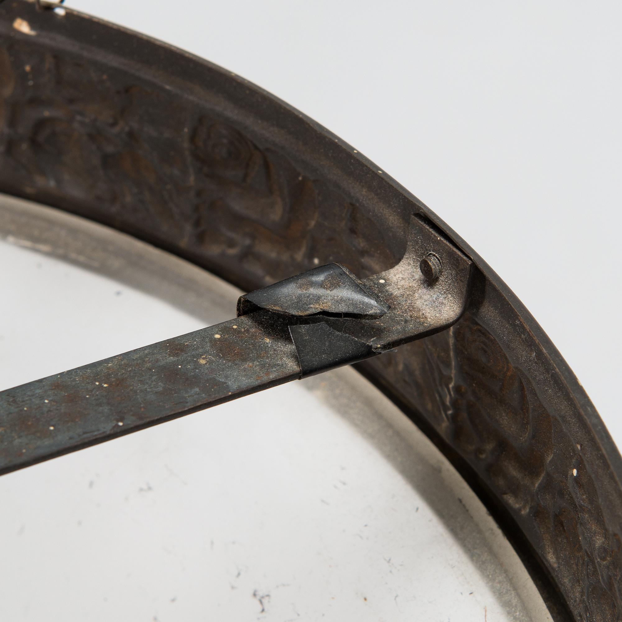 An early 20th century Jugend style ceiling lamp.