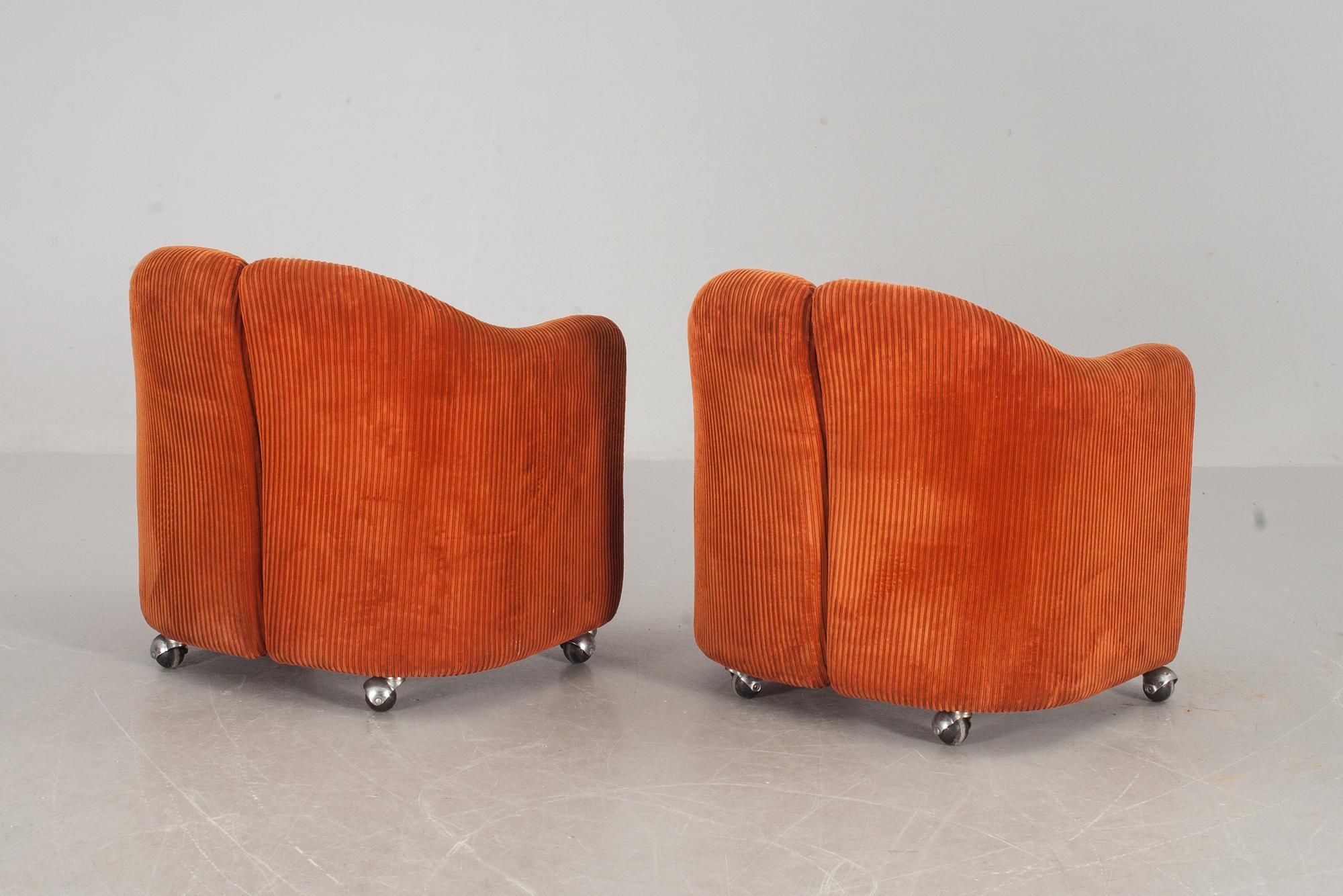 FÅTÖLJER, ett par, design Eugenio Gerli för Tecno, Milano.