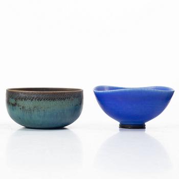 Berndt Friberg, & Stig Lindberg, a set of five stoneware bowls, Gustavsbergs Studio, 1950s–60s.