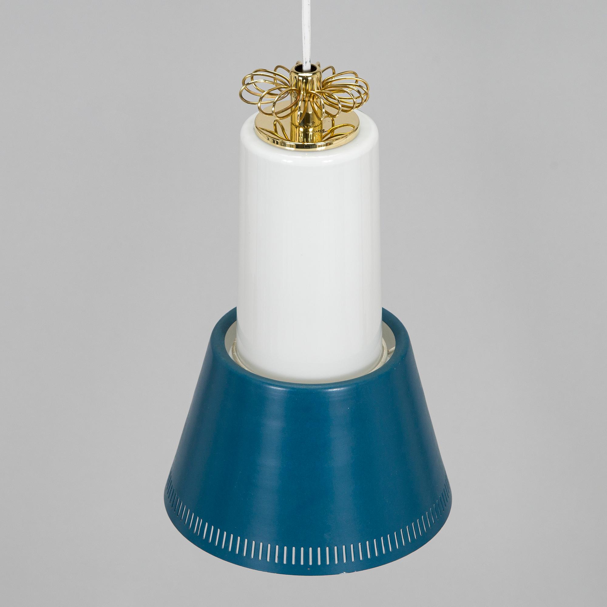 Paavo Tynell, kattovalaisin, malli K2-15 Idman 1900-luvun puoliväli.