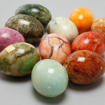 ÄGG, 11 st, alabaster, Italien, 1900-talets andra hälft.