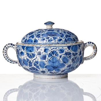 A blue and white faience tureen with cover 'kallskål', 18th century.