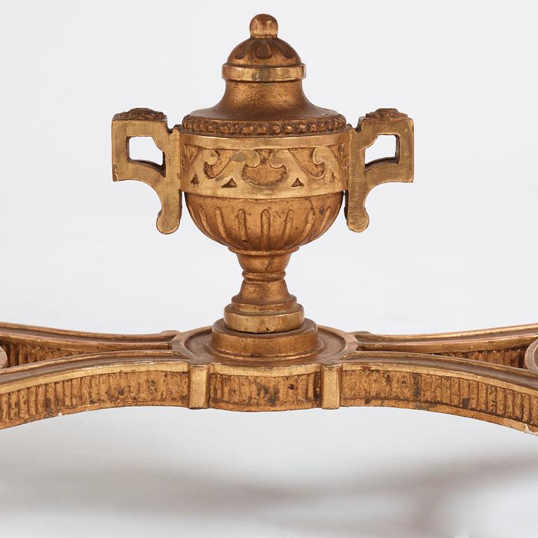 Konsolbord, Stockholmsarbete 1700-talets senare del, Gustavianskt.