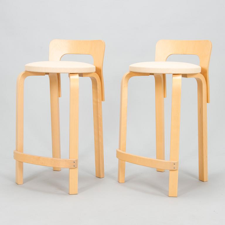 Alvar Aalto, A pair of K65 bar stools, Artek, Finland,