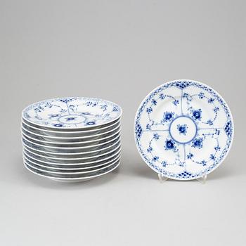 A Royal Copenhagen musselmaalet coffe service, Denmark, 20th Century. (28 pieces).