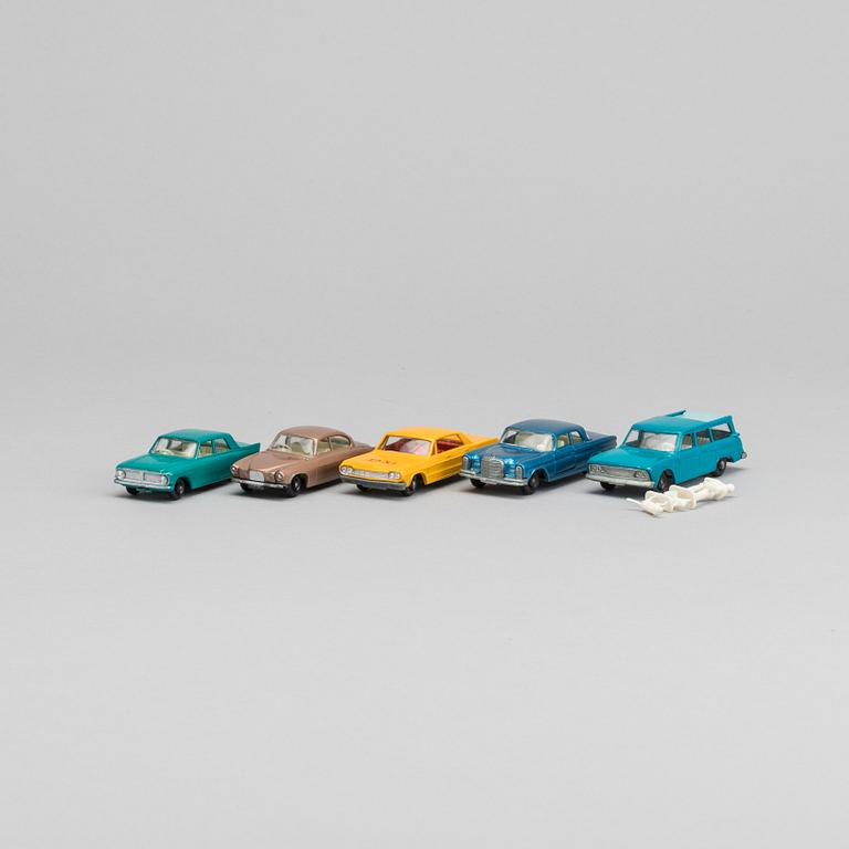 LESNEY MATCHBOX SERIES FIVE CARS.