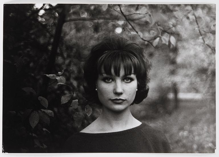 ROLF WINQUIST, gelatin silver print portrait of Marita Lindholm. Vintage. Copyright stamp on verso.