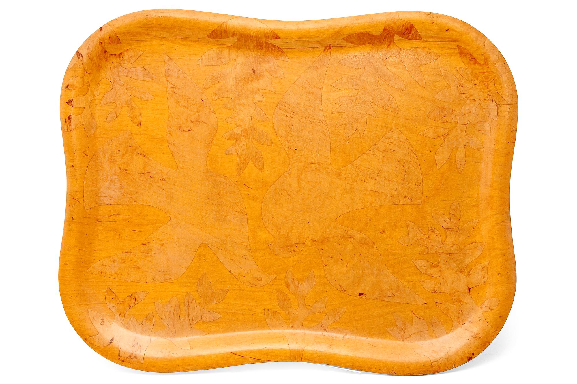 Tapio Wirkkala, A PLYWOOD TRAY.