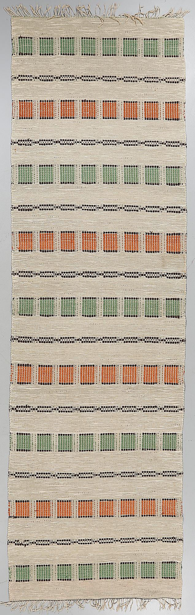 TRASMATTA, enligt uppgift handvävd 1954, ca 370x 109 cm.
