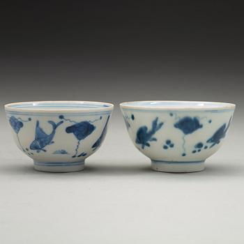 Two blue and white bowls, Ming dynasty, Wanli (1572-1620).